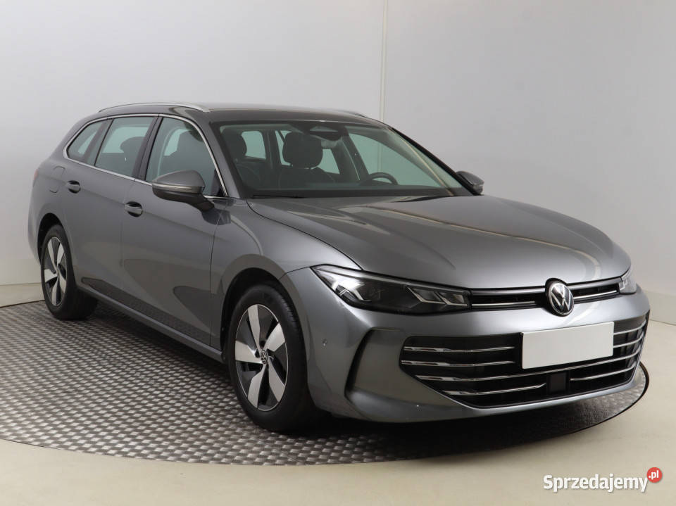 VW Passat 15 eTSI ACT Bielany Wrocławskie