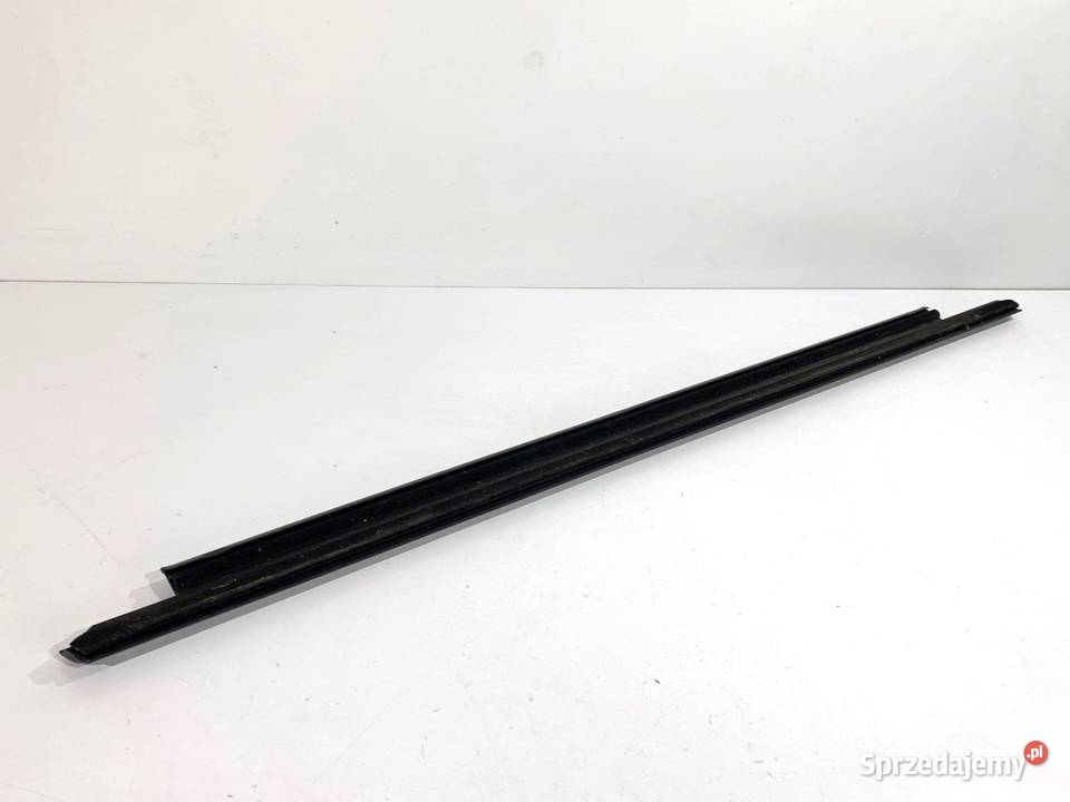 LISTWA ZGARNIAJĄCA TYŁ PRAWY AUDI A7 4G Listwy sprzedam