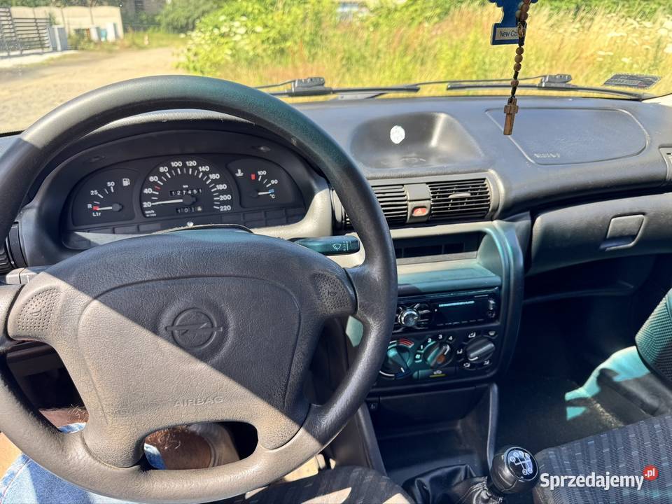 Opel Astra Classic 14 60 1999 127 000 Benzyna Astra Zgorzelec