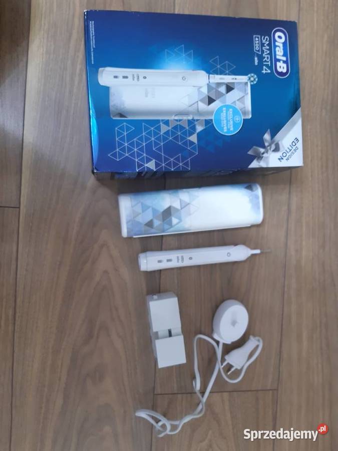 Szczoteczka elektryczna OralB Smart 4 4500 z Pozostałe Poznań sprzedam