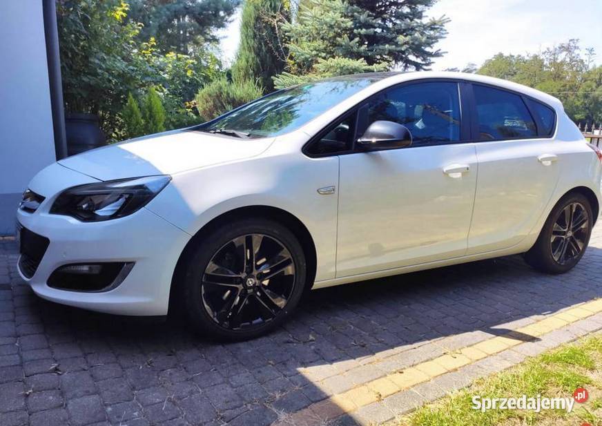 Opel Astra 20 CDTI DPF Color Edition Szadek