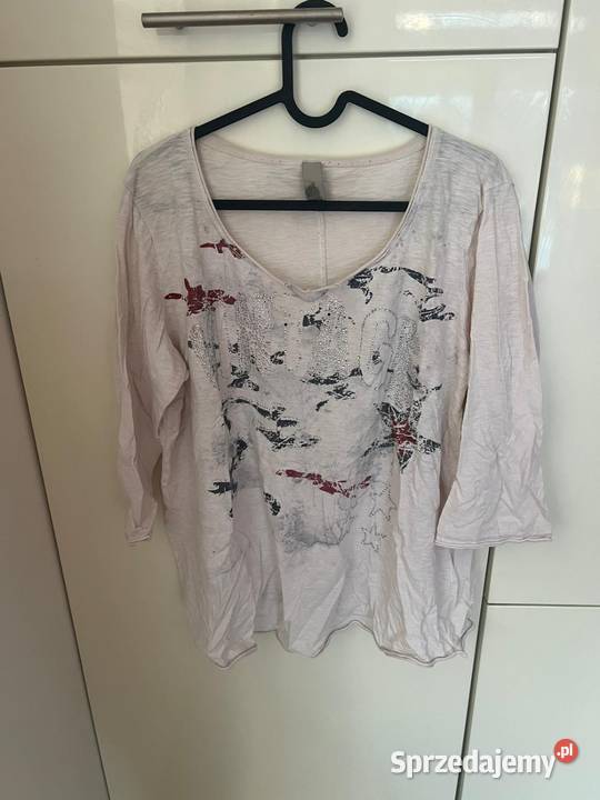 Biała koszulka z lekkim zdobieniem M Topy i koszulki Gdańsk