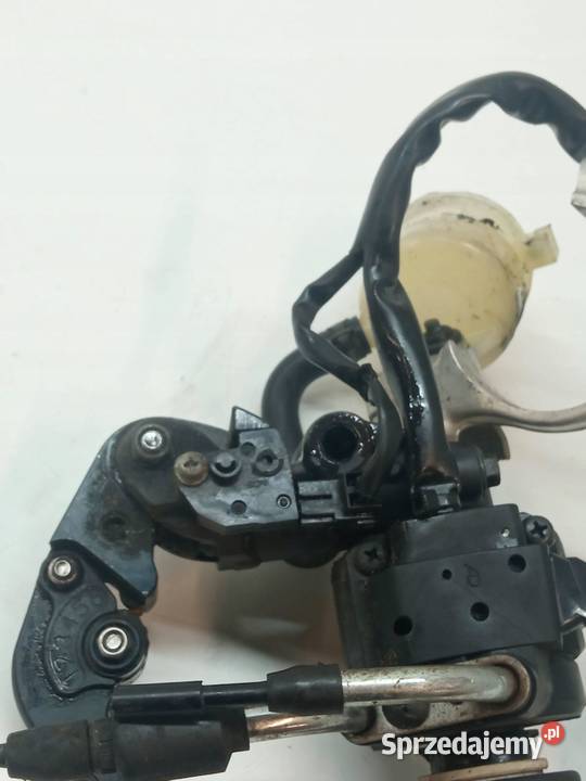 PRZEŁĄCZNIK MANETKA HAMULEC K8 K9 L0 Suzuki