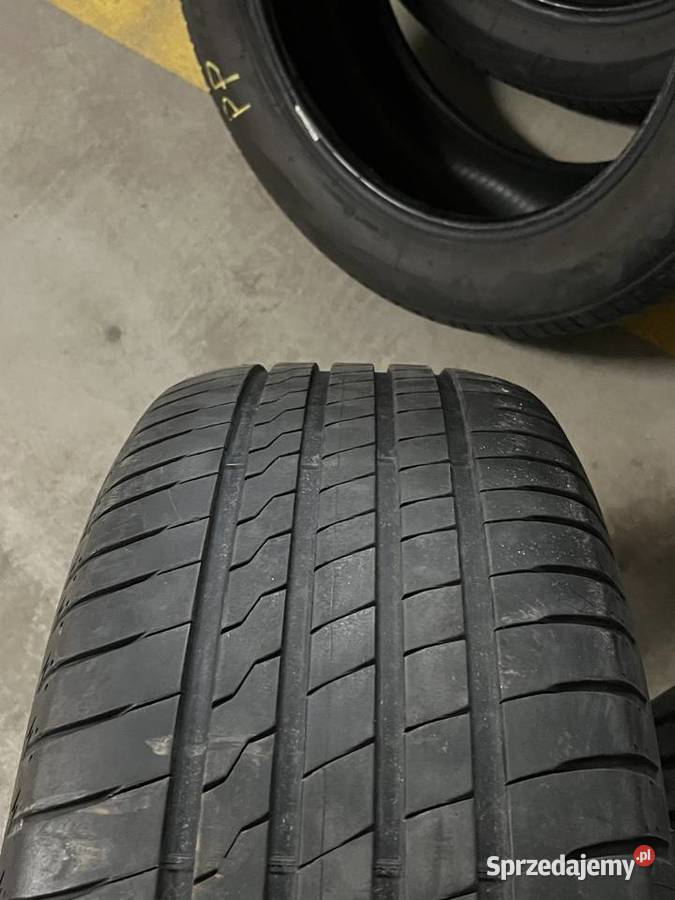Komplet opon Firestone ROADHAWK 25555 R19 111 V sprzedam