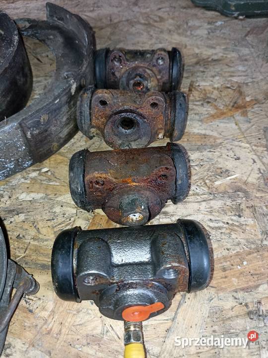 gaz 69 gaźnik pompa wodna cylinderek Koszalin sprzedam