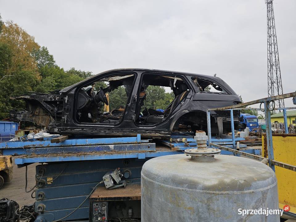 Karoseria mercedes w204 mazowieckie sprzedam