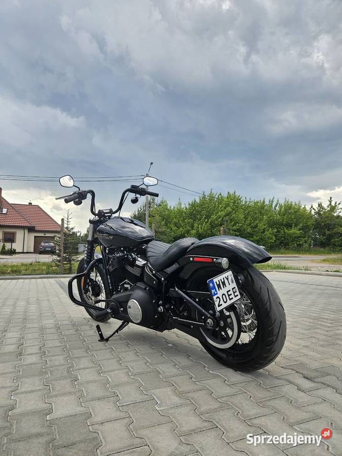 HarleyDavidson Softail Street Bob