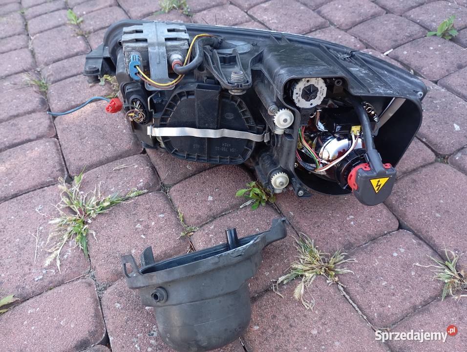 Lampa xenon passat b5 lift osobowe mazowieckie Nadarzyn