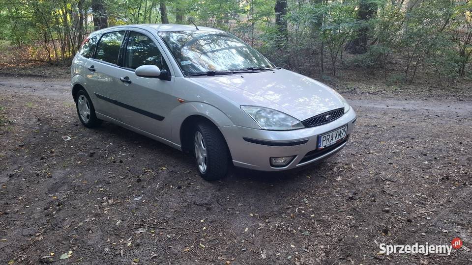 Ford Focus 148 przebiegu srebrny