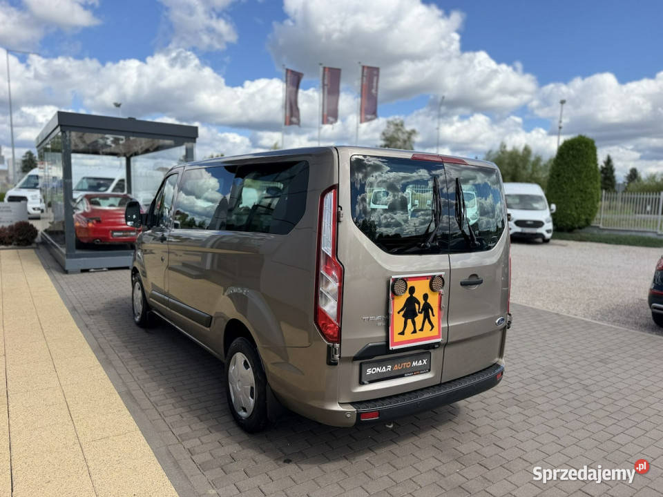 Ford Tourneo Custom 20TDCI 130 L1 9osobowy serwisowany w ASO Radom
