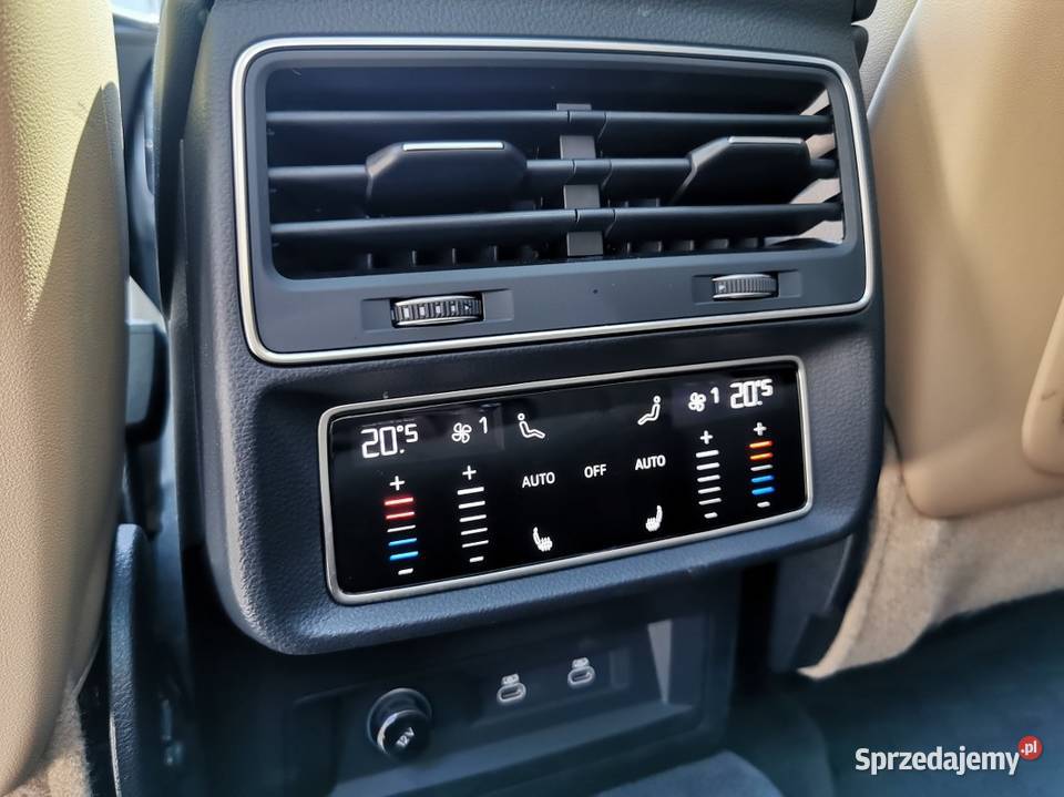 Premium Plus 7 Miejsc 4x4 Bogate wyposażenie 8600km Warszawa