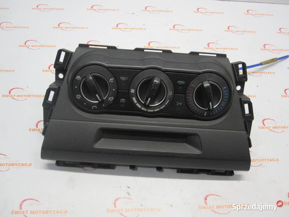 MAZDA 3 III 14r panel klimatyzacji