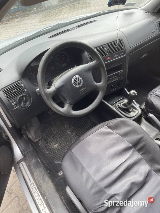 Volkswagen Golf 4 16 ładne sprawne auto Biłgoraj