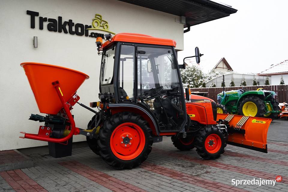 Kubota B2441 Neo Star 4x4 24 CAB posypywarka