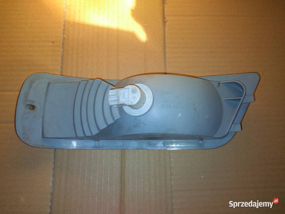 Mercedes Atego kierunkowskaz prawy 9738200221 Strzelce Krajeńskie