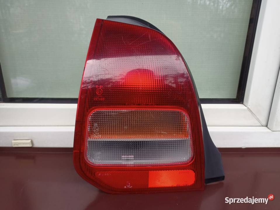 Mitsubishi Colt V 5 lampa tył tylna lewa oprawki Sieradz