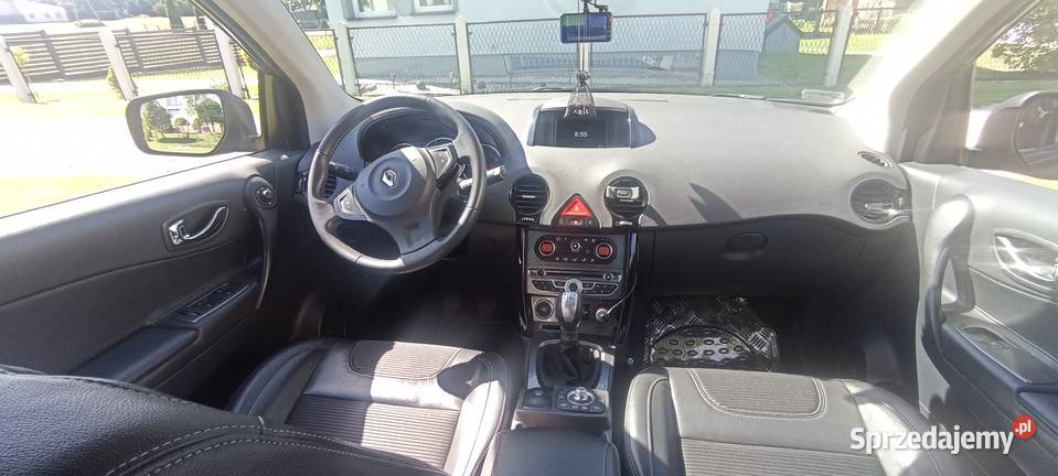 Koleos 4x4 z małym przebiegiem salon