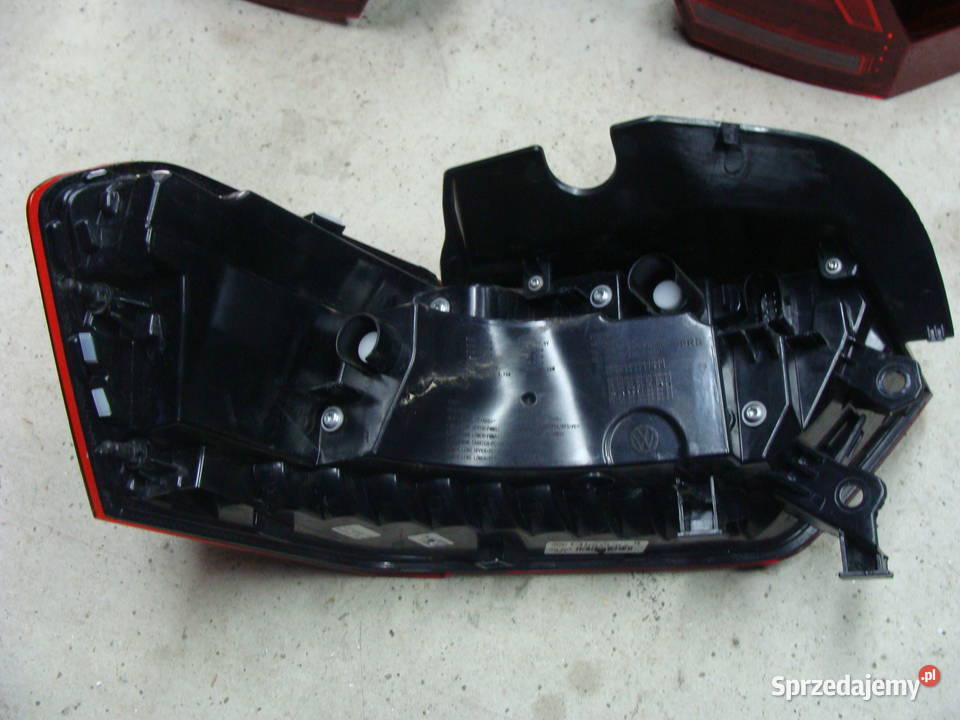 VW ID3 ID3 LAMPA TYLNA PRAWA IQ LIGHT 10A945208C Goleniów