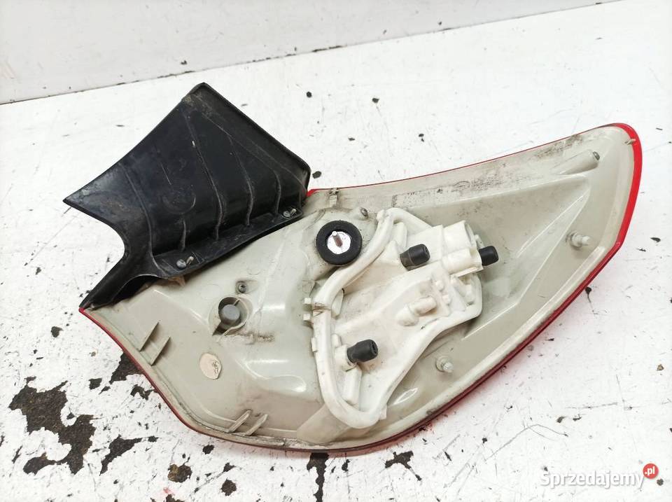 LAMPA TYŁ LEWA 5D HB Opel Astra IV 2009 2020 J