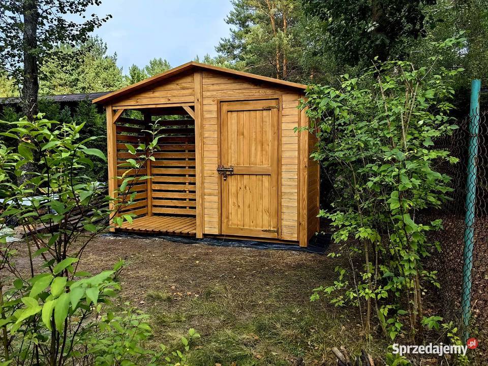 Drewutnia 16 x 11m domek 154 x 11m dach na boki