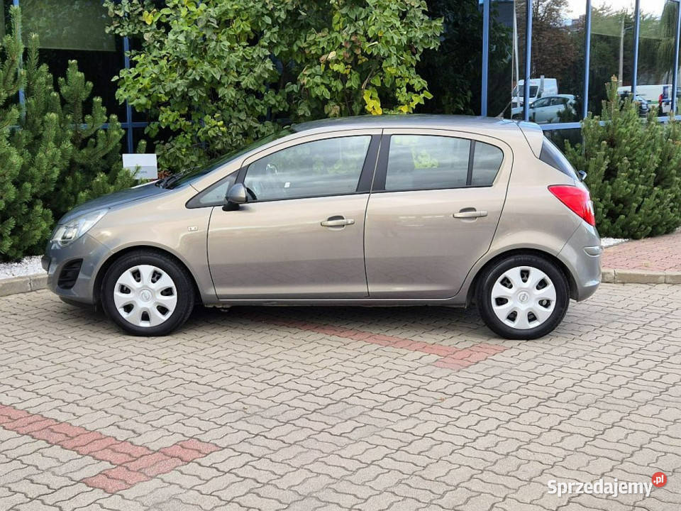 Opel Corsa GWARANCJA 14 benzyna polski salon 5 Rok produkcji 2011 Warszawa
