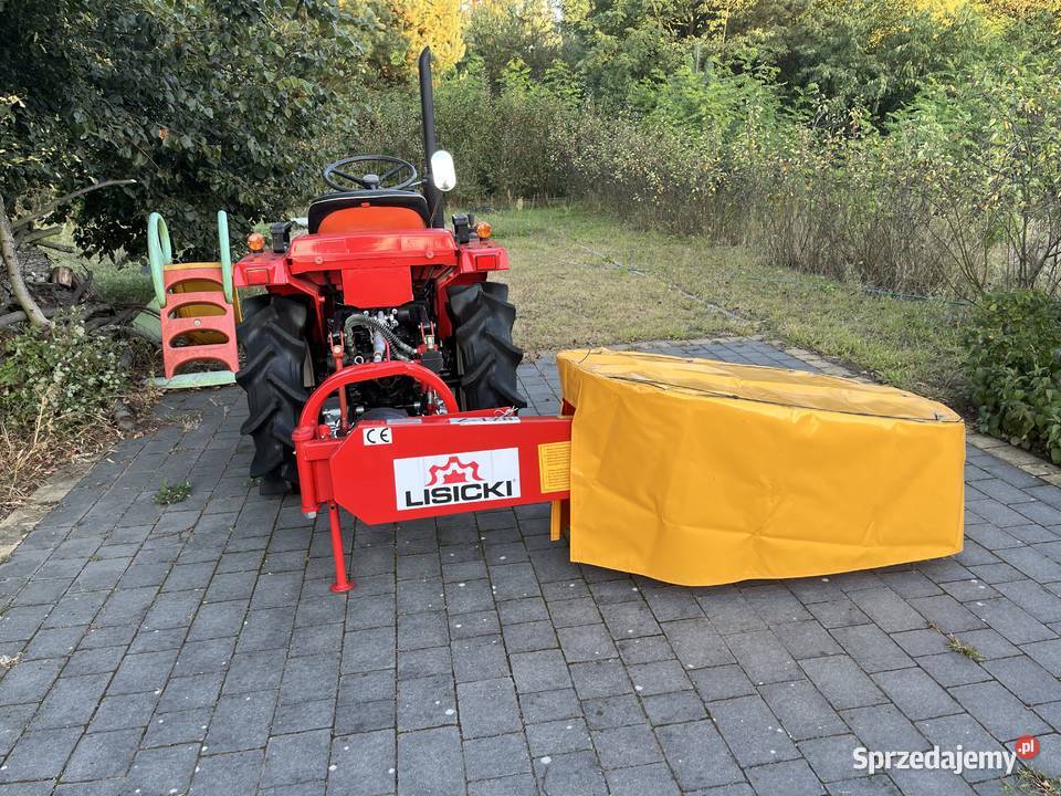 Traktor Yanmar 14D z nową kosiarką rotacyjną