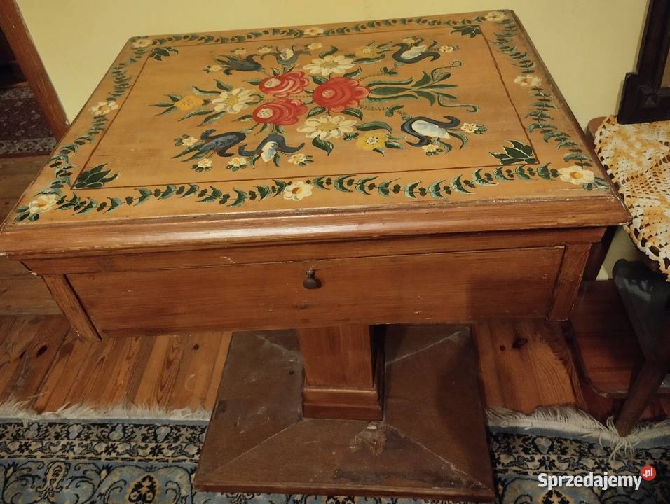 Wyjątkowy stół do prac plastycznych Mosina