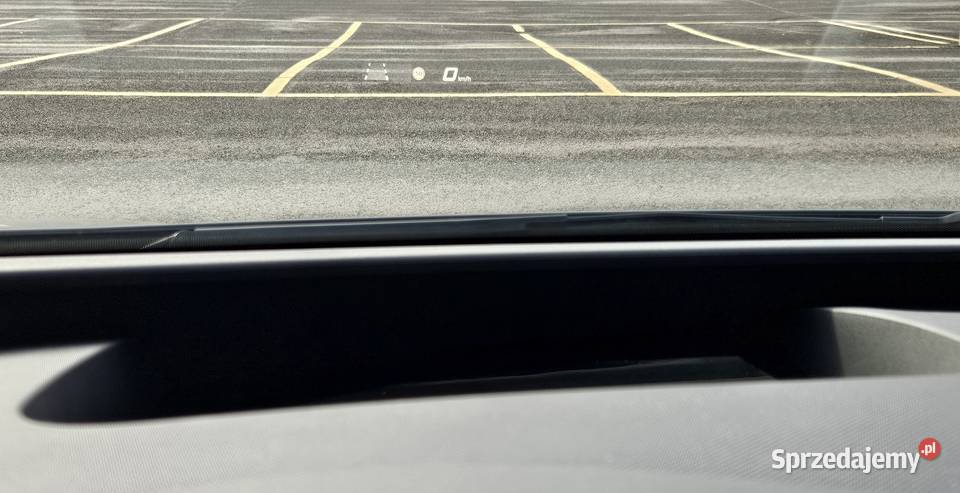 Cupra Born 231 pełna HUD Masaże szklany dach Samochody osobowe Łódź