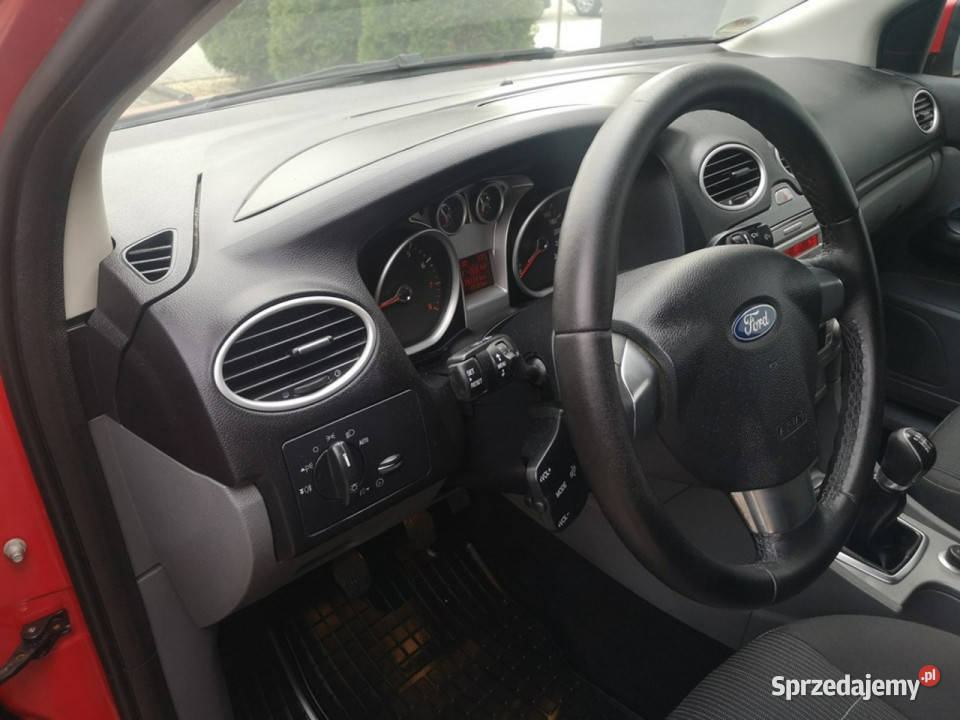 Ford Focus 18 16v 125 Klimatronic Xenon Halogeny isofix Focus Strzegom