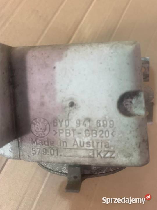 Halogen lampa przeciwmgielne lewa skoda Fabia I Szczecin