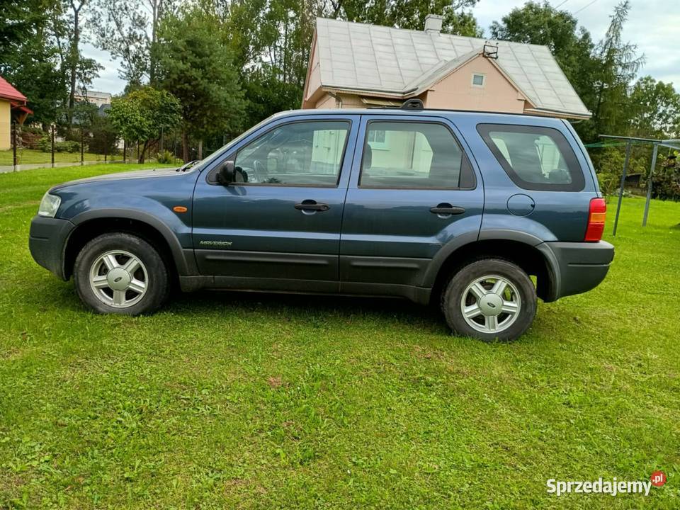 Sprzedam Ford Maverick benzyna 20 lakier metallic Rogi