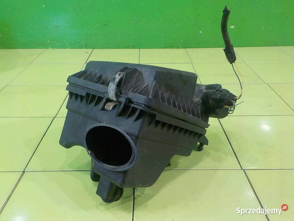 OPEL AMPERA 14 AUT 12r HB 5D obudowa filtra Suków sprzedam