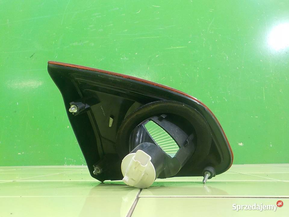 NISSAN QASHQAI J10 I LIFT 11r lampa prawa tyl w osobowe Lampy tylne Suków