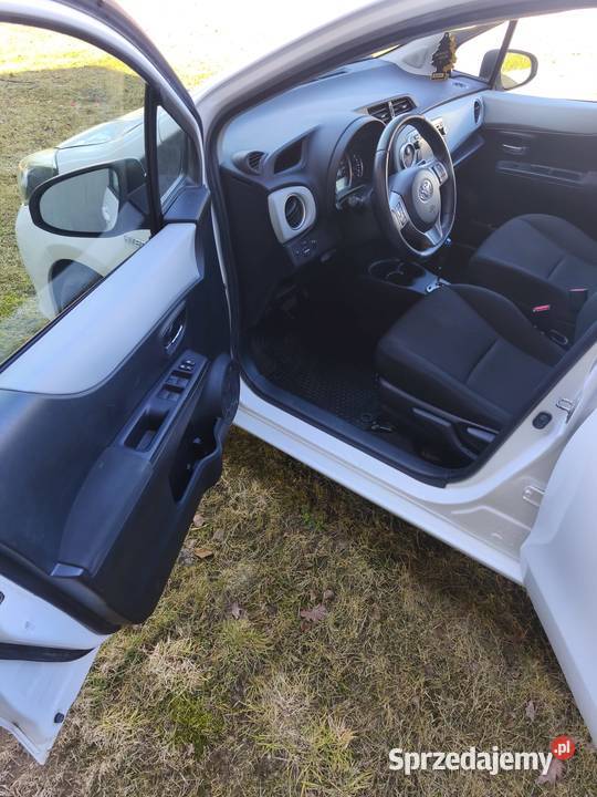 Toyota Yaris 15 Hybryda Automat Kamera 2 kpl Warszawa