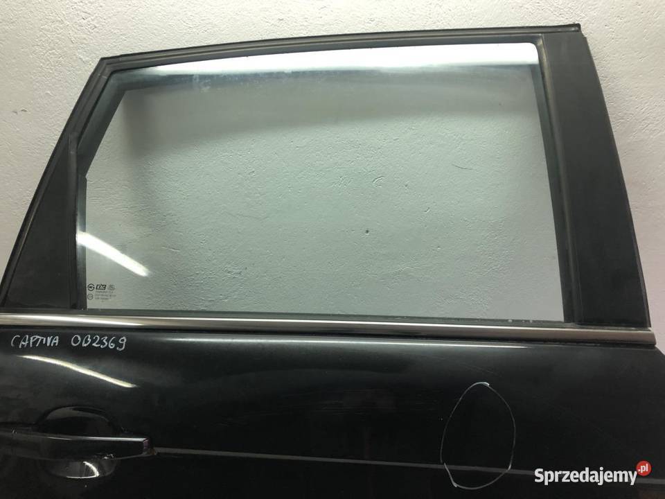 DRZWI PRAWY TYŁ CHEVROLET CAPTIVA I GAR osobowe