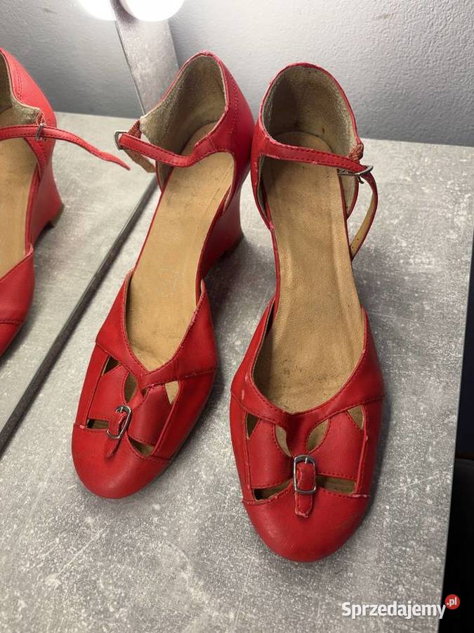 Buty na koturnie czerwone vintage Czółenka