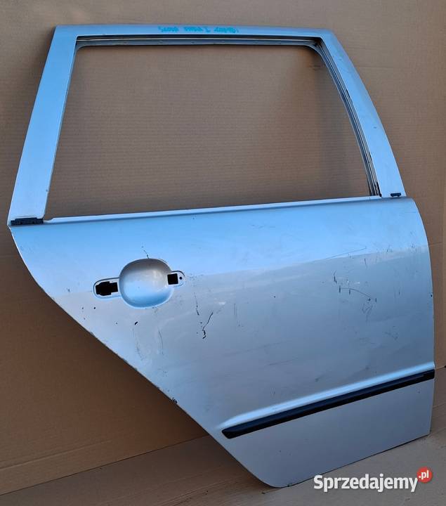 SKODA FABIA I KOMBI DRZWI PRAWY TYŁ PRAWE TYLNE Bieleń