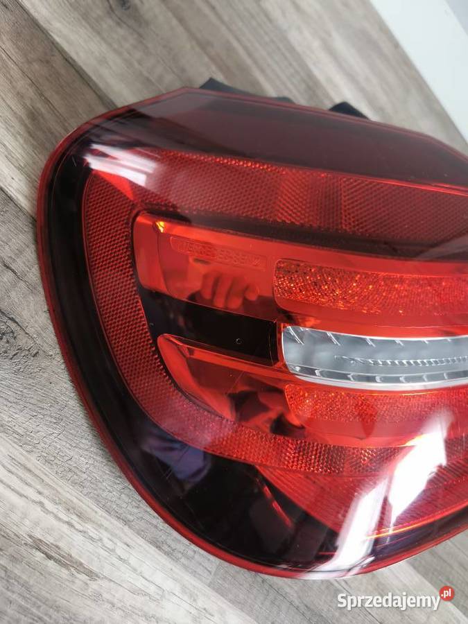 MERCEDES GLA W156 LIFT LAMPA LEWA TYŁ TYLNA LED osobowe dolnośląskie Pielgrzymka