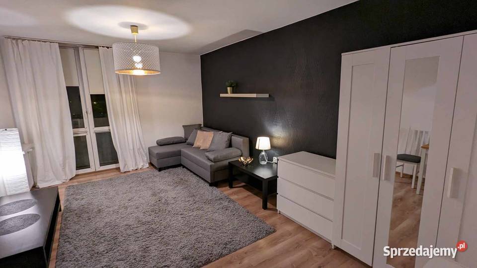 Bezpośrednio kawalerka z balkonem 200 m Metra Warszawa