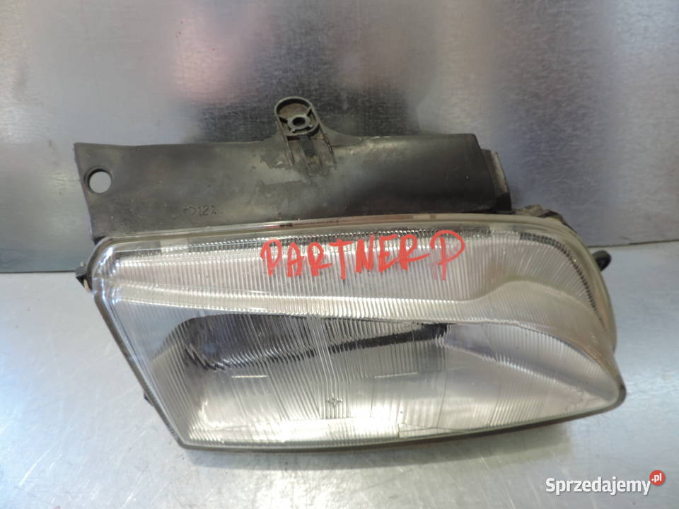 LAMPA PRAWA PRZEDNIA REFLEKTOR CITROEN PEUGEOT Nowy Sącz