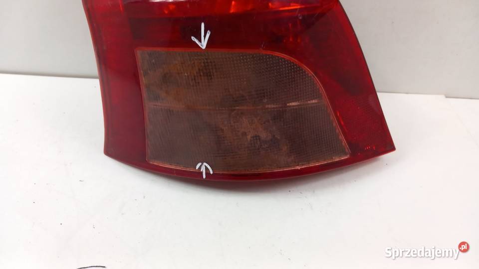 TOYOTA YARIS II HB LAMPA TYŁ LEWY wielkopolskie