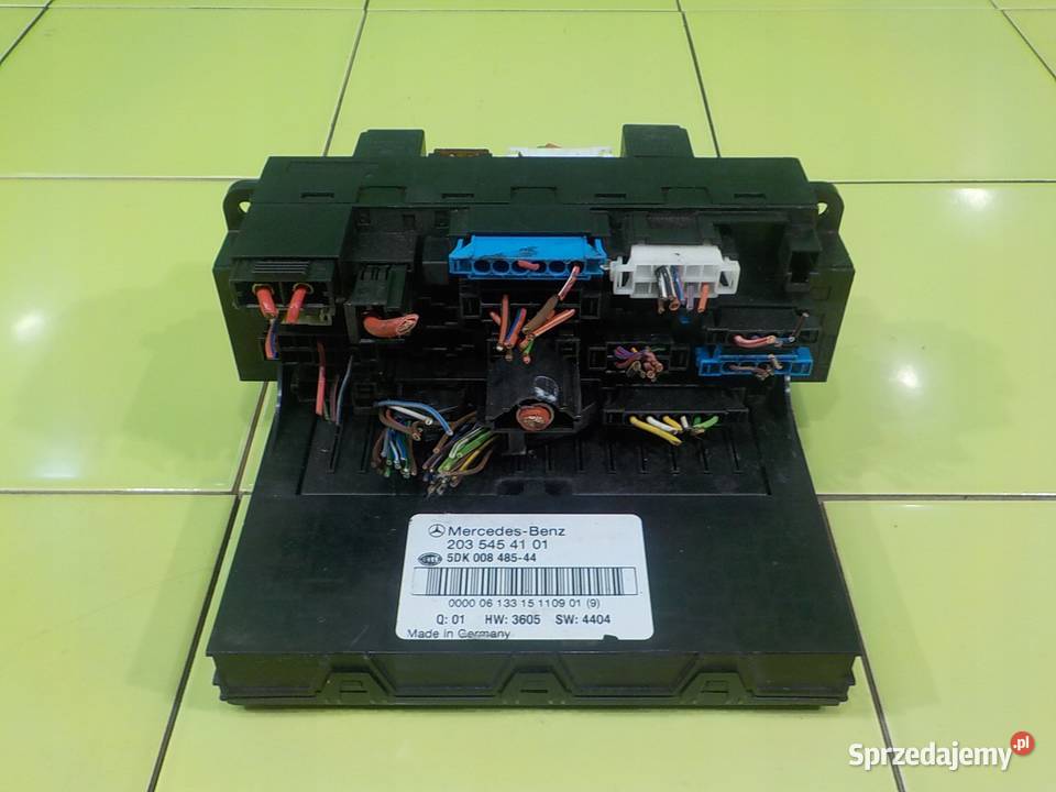 MERCEDES CL203 21 CDI 06r skrzynka bezpiecznikow Suków