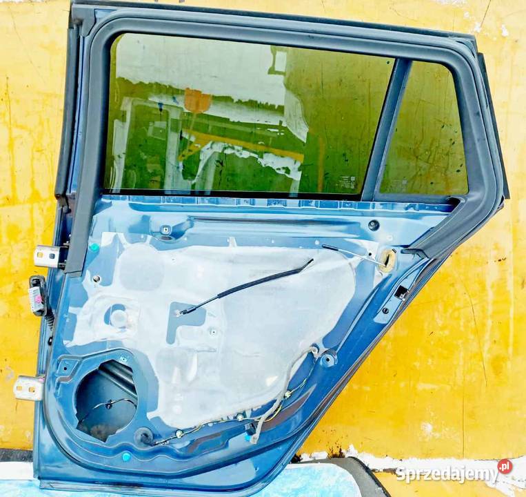 OPEL INSIGNIA A KOMBI DRZWI PRAWY TYŁ CAŁE DO Radom