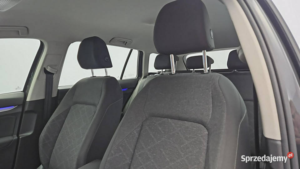 Volkswagen Golf VIII 20 TDI Life Z Polskiego gniazdo AUX Warszawa sprzedam