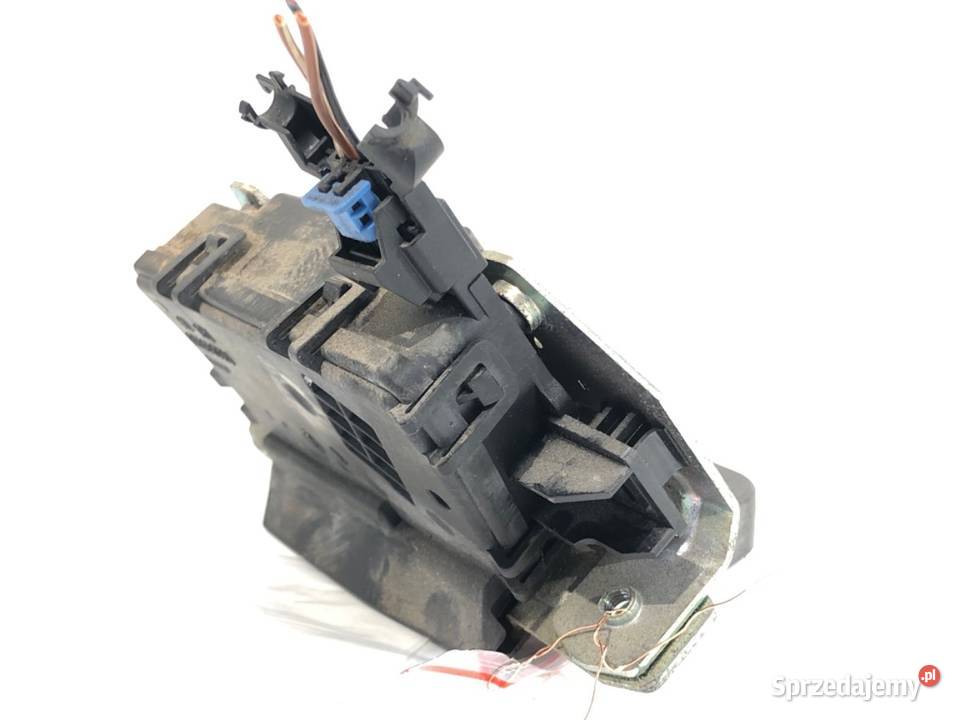 ZAMEK KLAPY TYŁ OPEL ZAFIRA B Hatchback 13117285 osobowe podkarpackie
