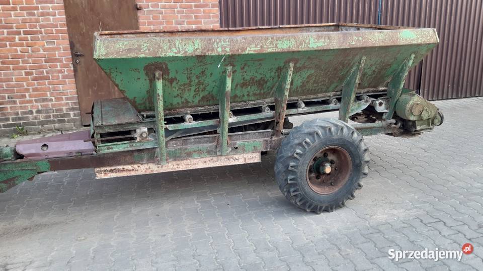 Rozsiewacz wapna RCW3 Janów Lubelski