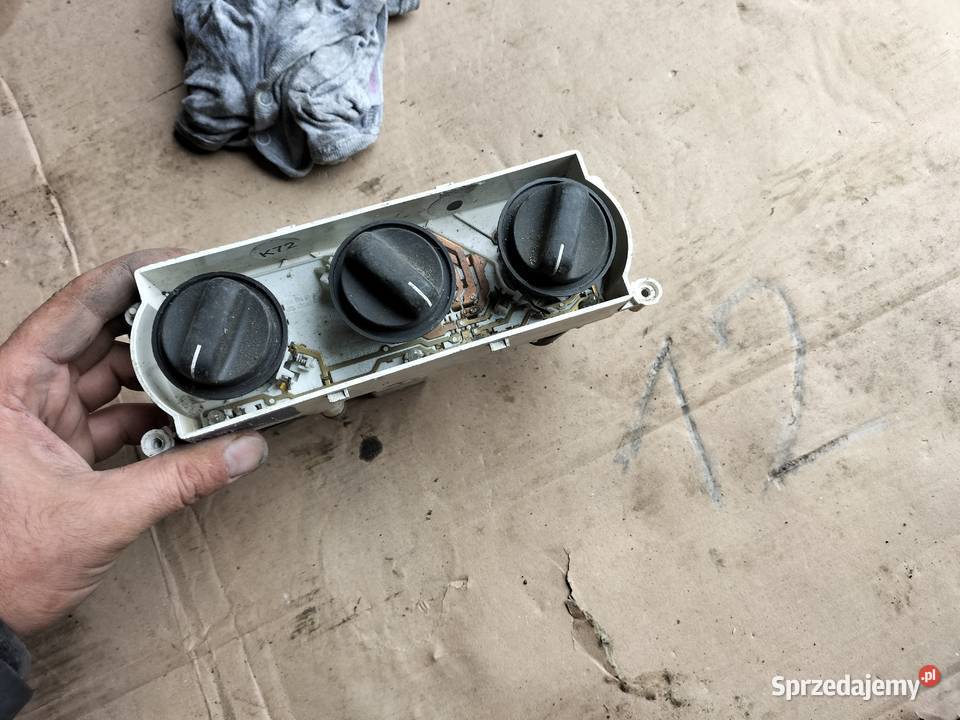 Panel sterowania nawiewu klimatyzacji Opel