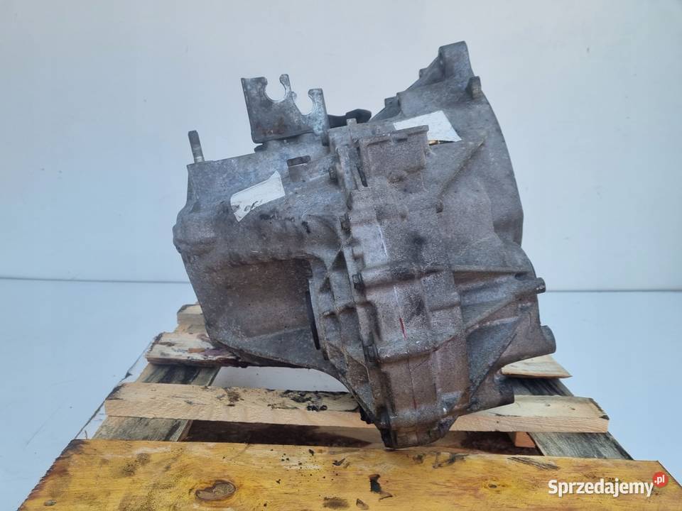 Toyota Corolla Verso II 22 D4D SKRZYNIA BIEGÓW