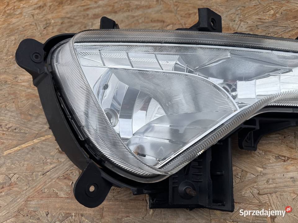 Halogen przód prawy rh kia sportage 3 III 1015 osobowe sprzedam