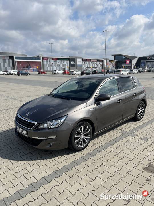 Peugeot 308 Lipa